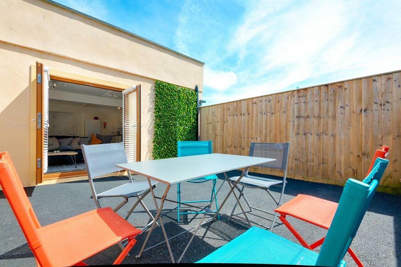 2 Ensuites, Garden, Smart Tv'S In All Rooms! Суонзи Екстериор снимка