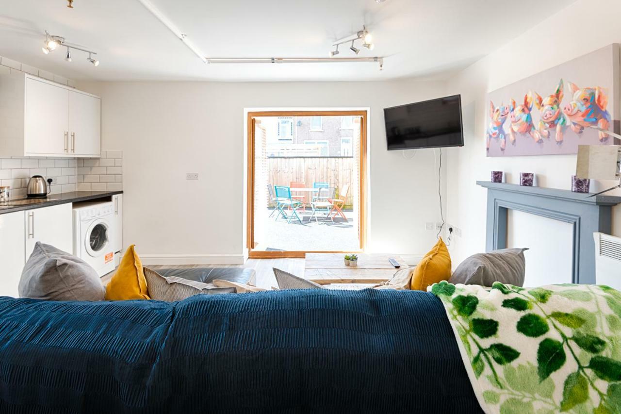 2 Ensuites, Garden, Smart Tv'S In All Rooms! Суонзи Екстериор снимка