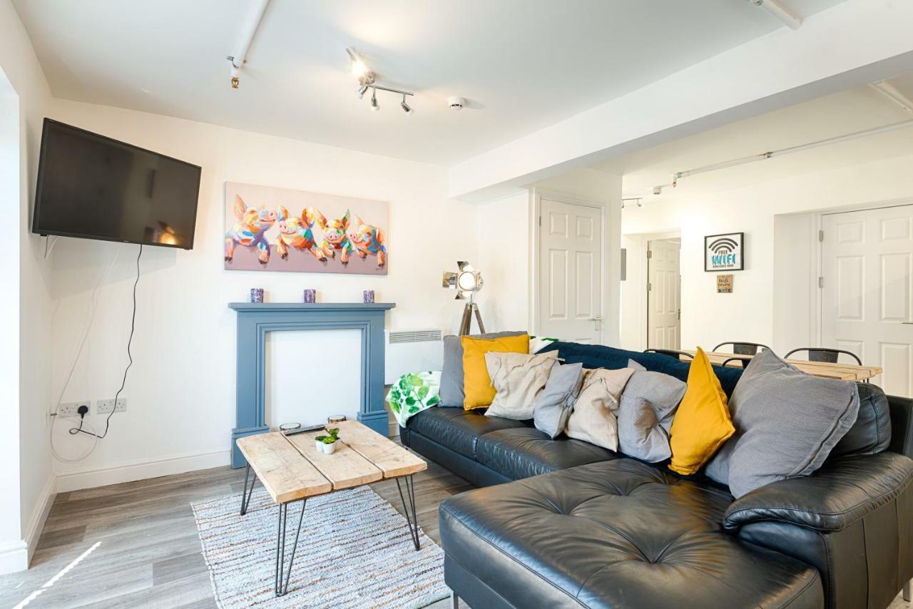2 Ensuites, Garden, Smart Tv'S In All Rooms! Суонзи Екстериор снимка